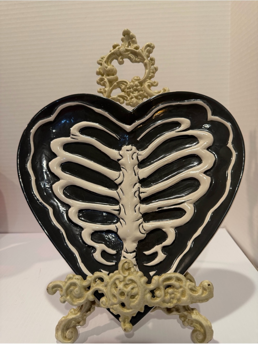 Heart Shaped Black And White Ceramic Skeleton Dish Halloween